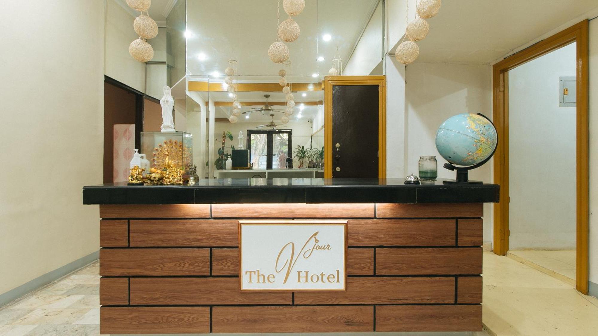 Reddoorz @ The V'Jour Hotel Angeles Exterior photo